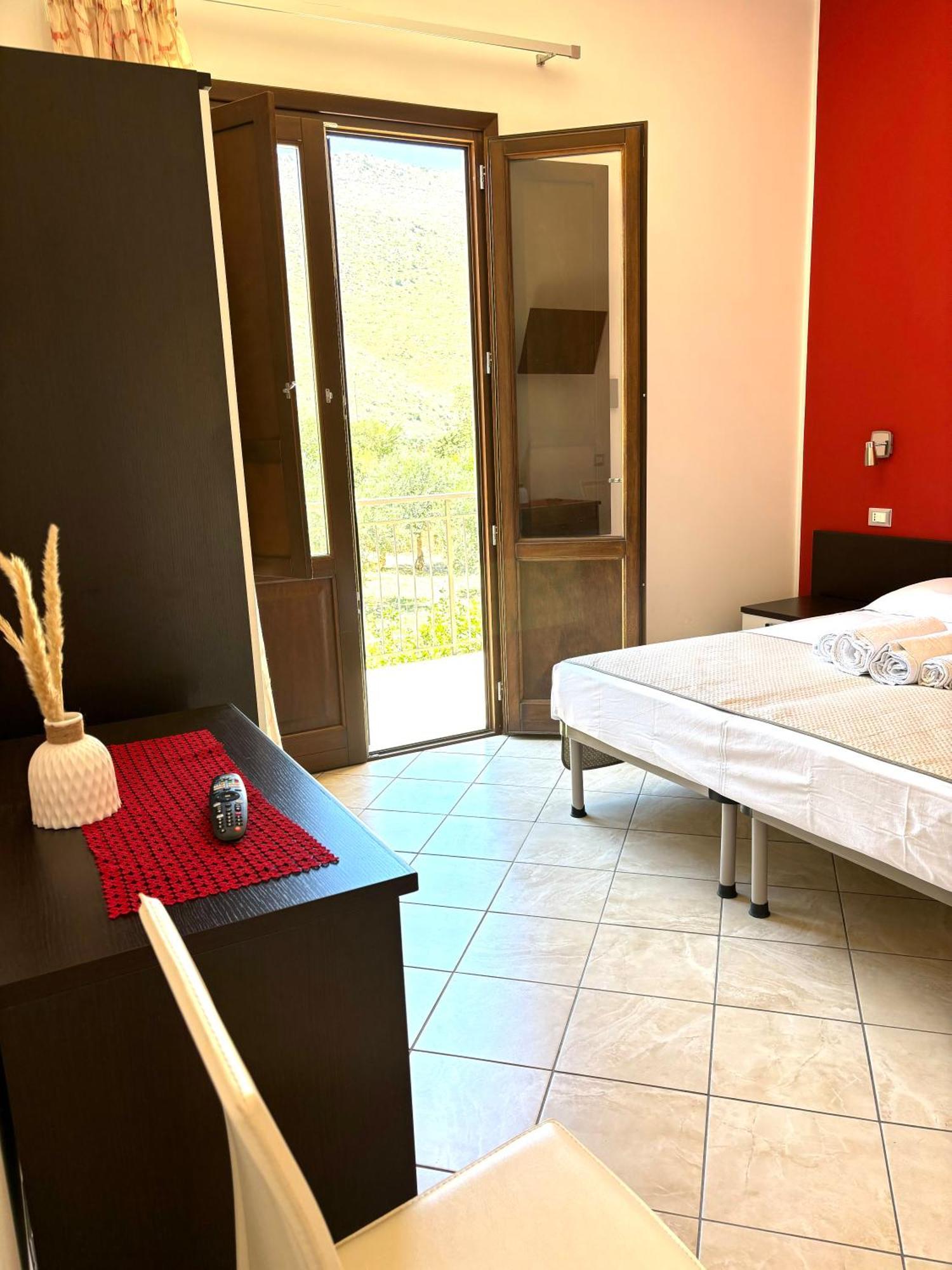 Bed And Breakfast Turi Castelluzzo Dış mekan fotoğraf