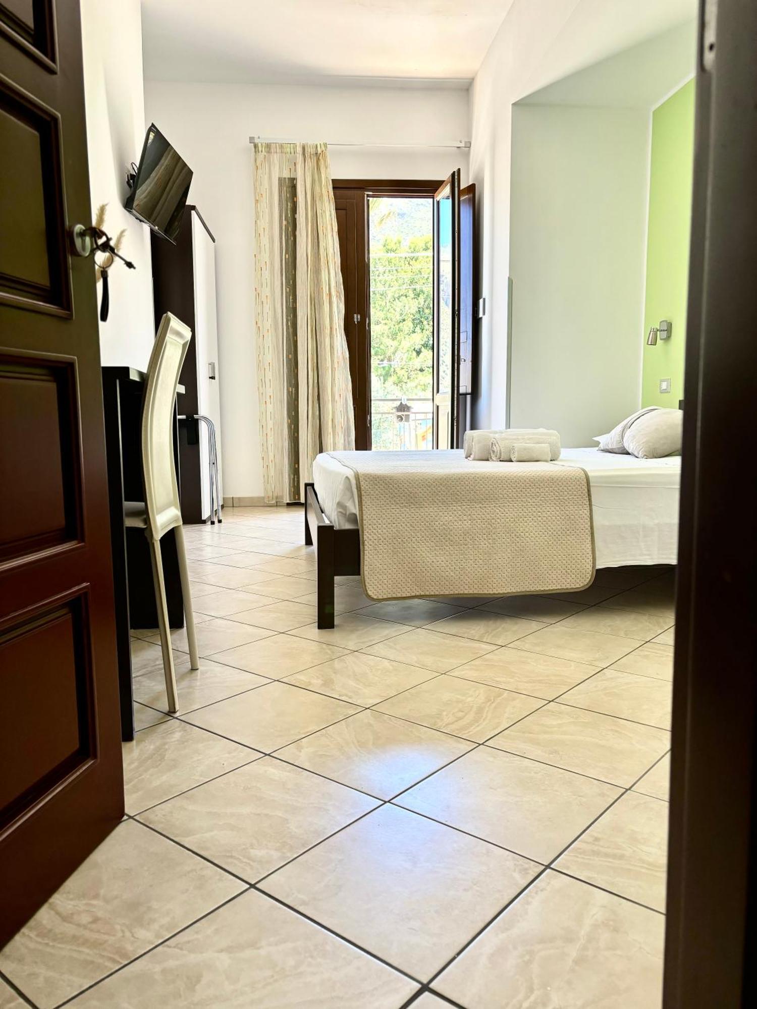 Bed And Breakfast Turi Castelluzzo Dış mekan fotoğraf